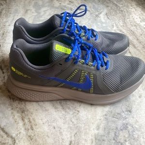 NIKE Run Swift 2.0 Grey blue yellow shoe men's size 12